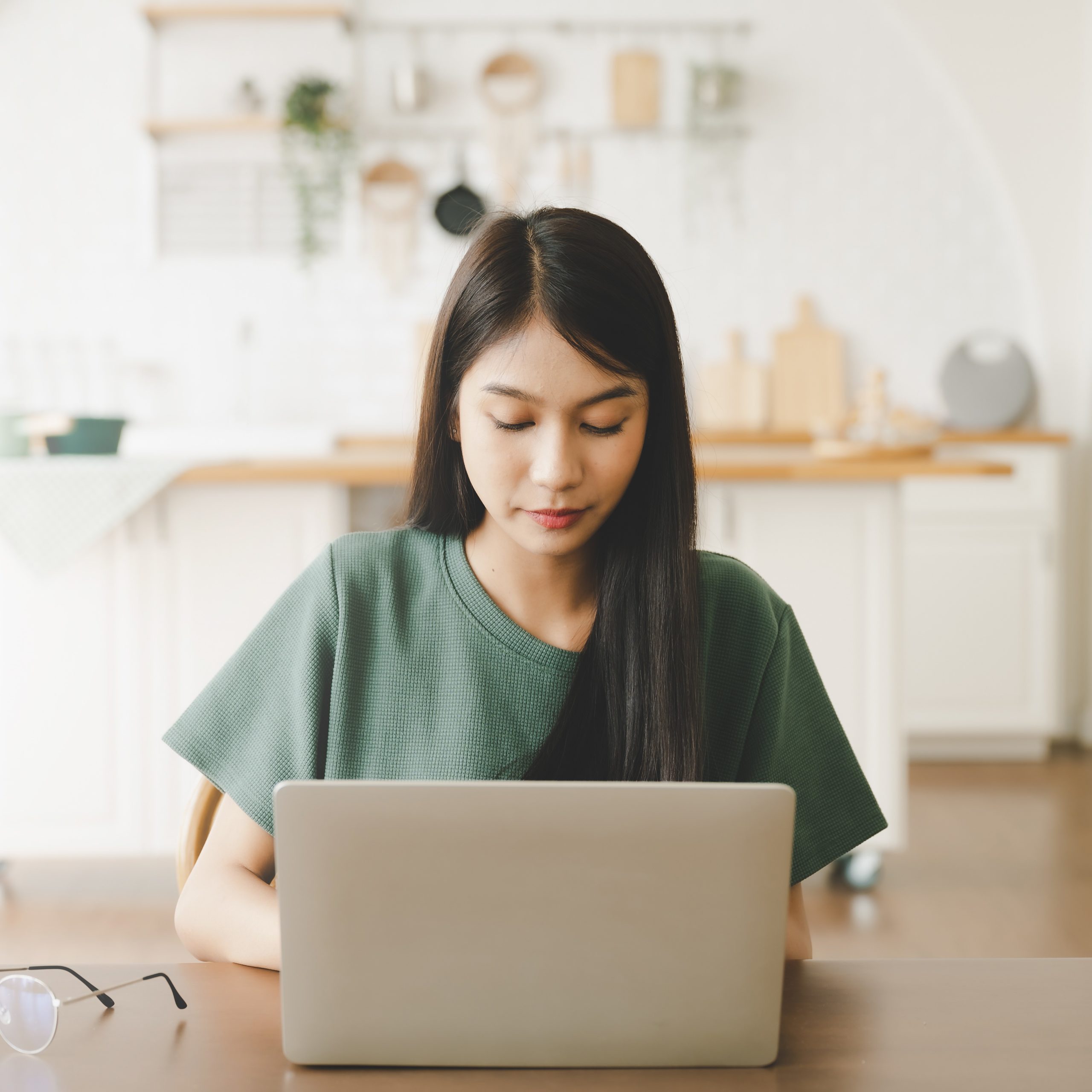 Woman searching online for "What is the first step for an abortion in Texas?"