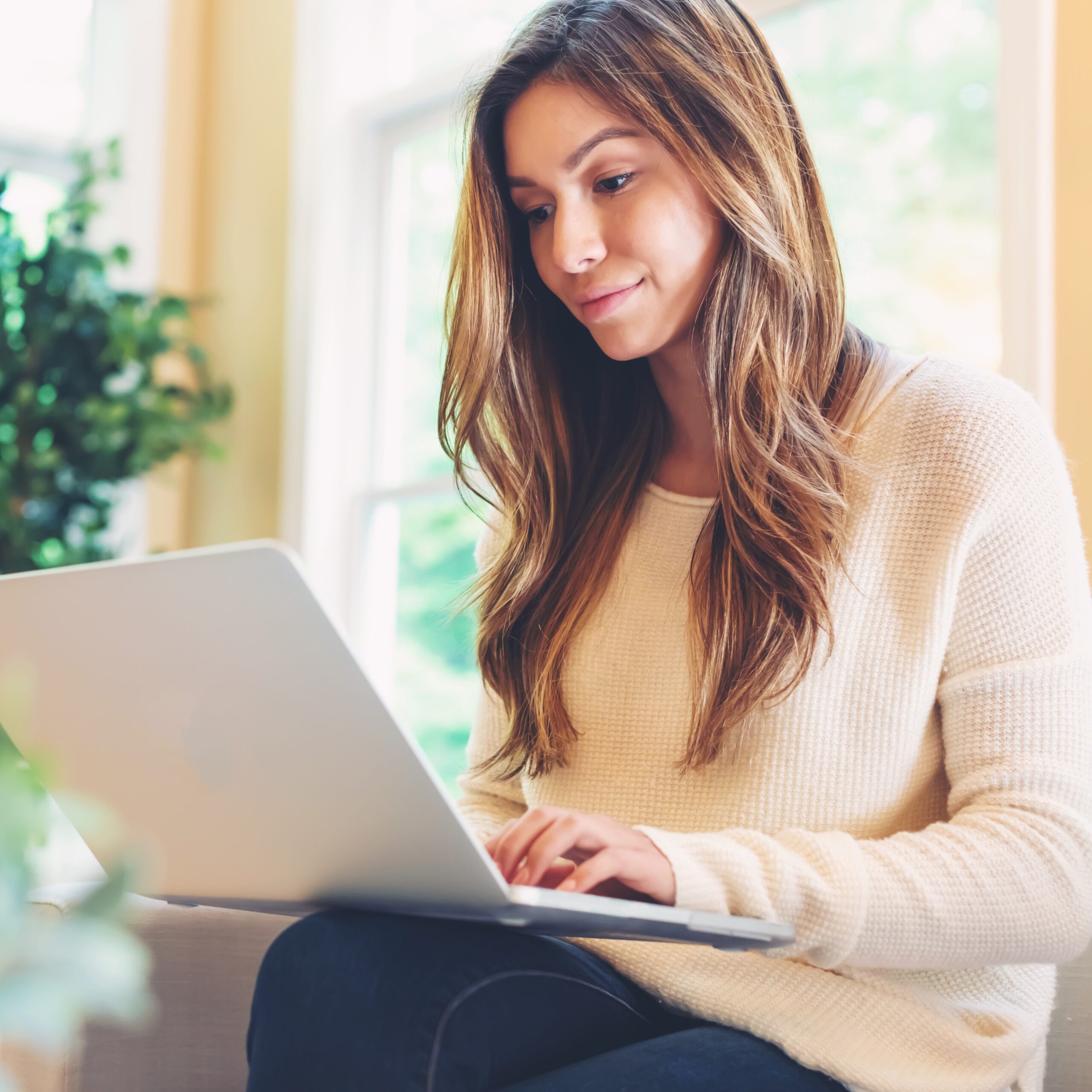 A woman looking at information for free parenting classes in Arlington, Texas